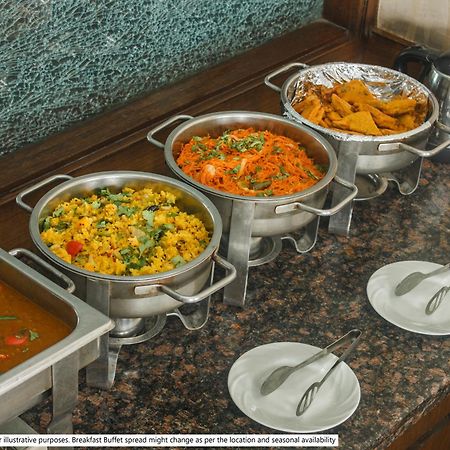 Itsy Hotels Deluxe Inn Chennai Exterior photo